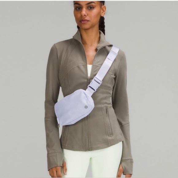 lululemon athletica Handbags - Lululemon Everywhere Belt Bag 1L